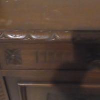 Mobile d' epoca in legno 