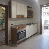 Trilocale semi-ristrutturato - acerra (na)