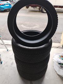 PNEUMATICI INVERNALI 235/35 R19