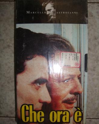 Che ora è ( Marcello Mastroianni e Massimo Troisi)