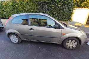 FORD FIESTA 2003