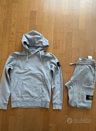 tuta completa stone island