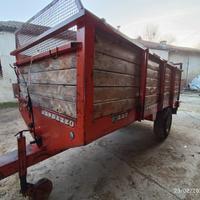 Rimorchio spandiletame Randazzo