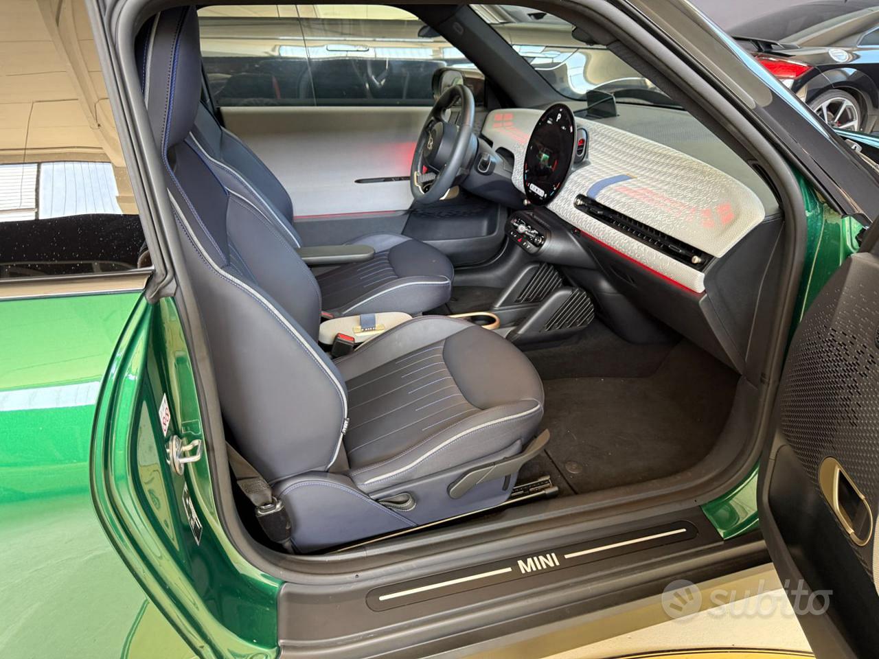 MINI COOPER E Favorite British Racing Green 40.7 kWh 184ch - Toit panoramique - Cuir - Carplay - 8 900 km