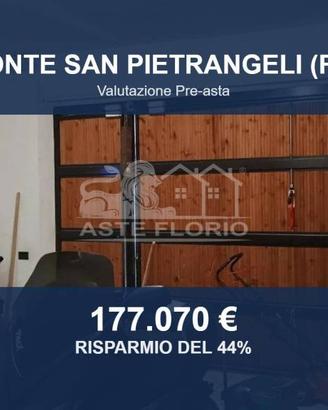 Immobile in asta di 329 m² con più di 5 locali a M