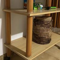 Carrello TV o porta oggetti com rotelle.