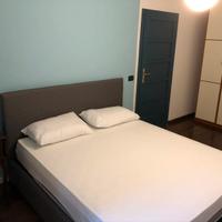 Stanza con bagno solo donne, 450