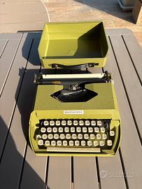 Macchina da scrivere Olivetti Primavera