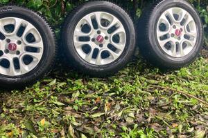 Set gomme e cerchi originali Fiat Panda