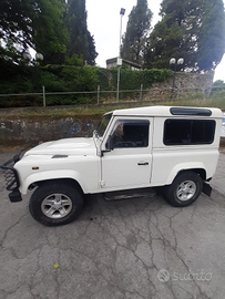 Land Rover Defender 90 2.4 station wagon