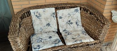 set divanetti+ tavolino in rattan