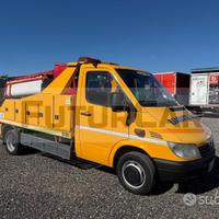 Mercedes Sprinter 413 soccorso stradale con forche