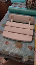 Seggiolino da doccia per anziani