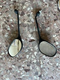 Specchietti retrovisori da scooter