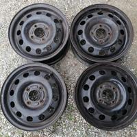 4 cerchi in ferro per Ford