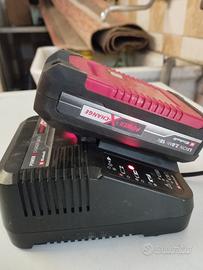 Batteria con caricabatterie.