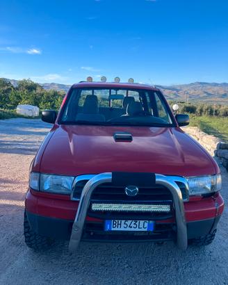 Pick up Mazda b2500