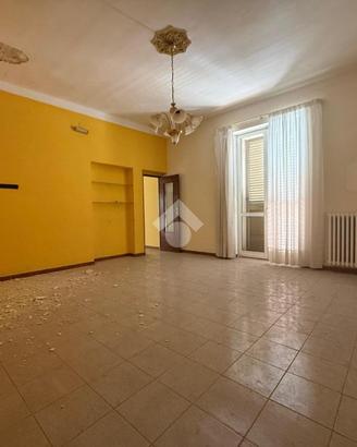 4 LOCALI A BITONTO