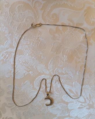 Collana con iniziale per donna