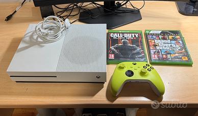 Xbox One S 1TB + Joystick + 2 giochi + cavi