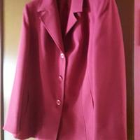 giacca e gonna rosso cardinale 