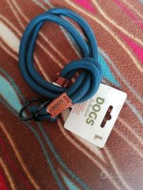 Collare blu nuovo per cane 