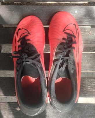 Scarpe da calcio Nike numero 42
