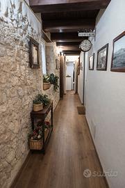 Trilocale suddiviso in due piccoli bilocali