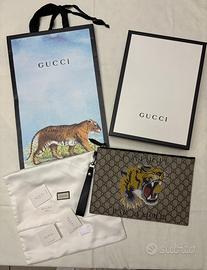 Gucci pochette originale