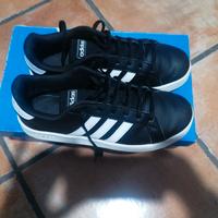 scarpe nere adidas 