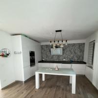 cucina con top in quarzo