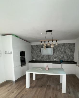 cucina con top in quarzo