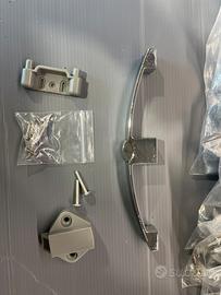 Maniglie pensili camper e roulotte