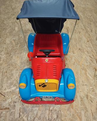 Automobilina a pedali Giordani anni 80