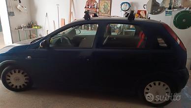 auto Opel Corsa diesel con carrello
