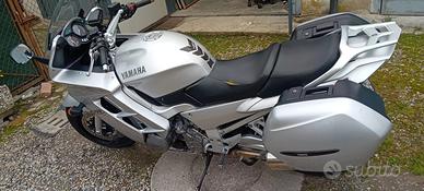 Yamaha 1300 FJR anno 2001