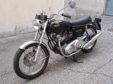 Norton Commando 750 Roadster  Electric Start Ingn.
