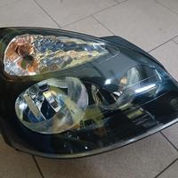 Coppia fari anteriori Renault Clio seconda serie.