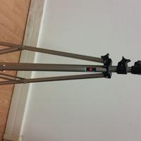 Treppiedi manfrotto 028