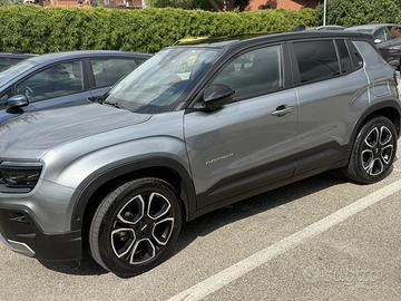 Jeep avenger Summit 2024