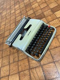 Olivetti Lettera 22