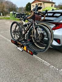 Porta bici e e bike per gancio traino