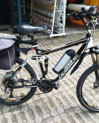 Mountain bike elettrica  bi-ammortizzata