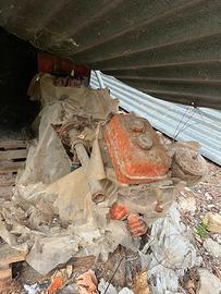 Motore a scoppio con pompa