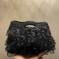 Borsa a uncinetto con tulle