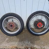 Aprilia Tuareg ruote complete