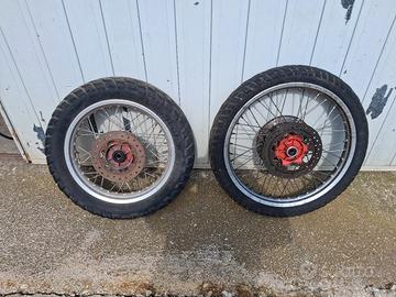 Aprilia Tuareg ruote complete