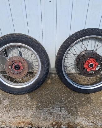 Aprilia Tuareg ruote complete
