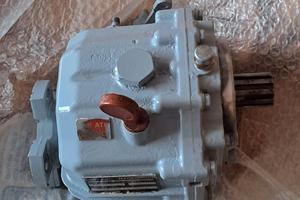 INVERTITORE TECHNODRIVE TMC 40 R. 2:1 ALBERO CORTO