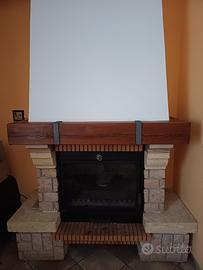 Termocamino JOLLY MEC con rivestimento